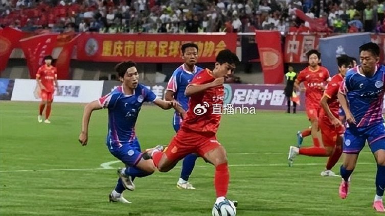 申花半场0-2，迪马塔点球失误成关键