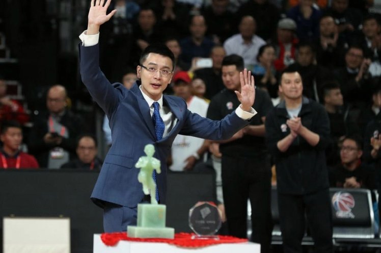 小邝受伤主教练不让上场引质疑