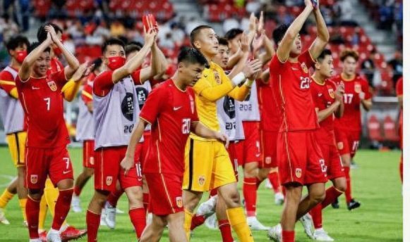 对于中国足球来说16岁以前是最差的留洋年龄