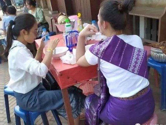 检验“另一条路”：邀请老挝探新途