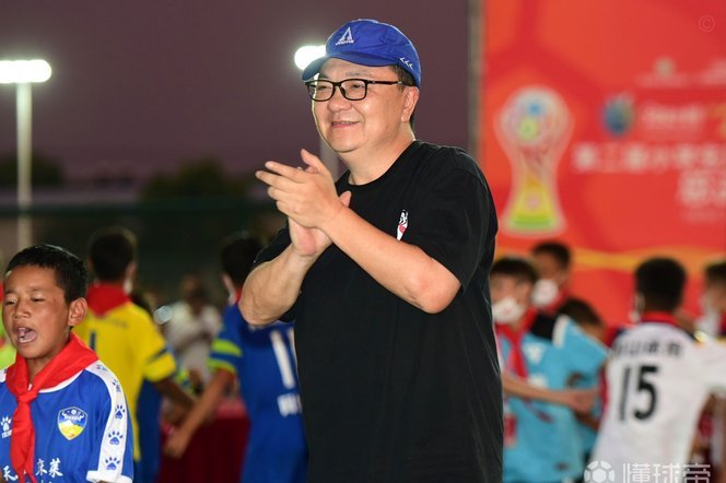 董路禁赛事件：大喇叭指挥被制止！